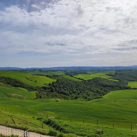 Hills By Bibi Le Crete Senesi * Vescona